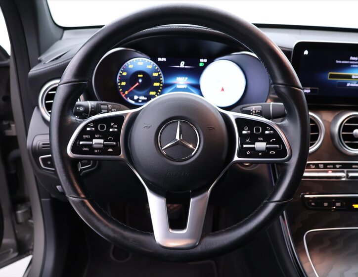 Mercedes-Benz GLC SUV 2,0 l 143 kw