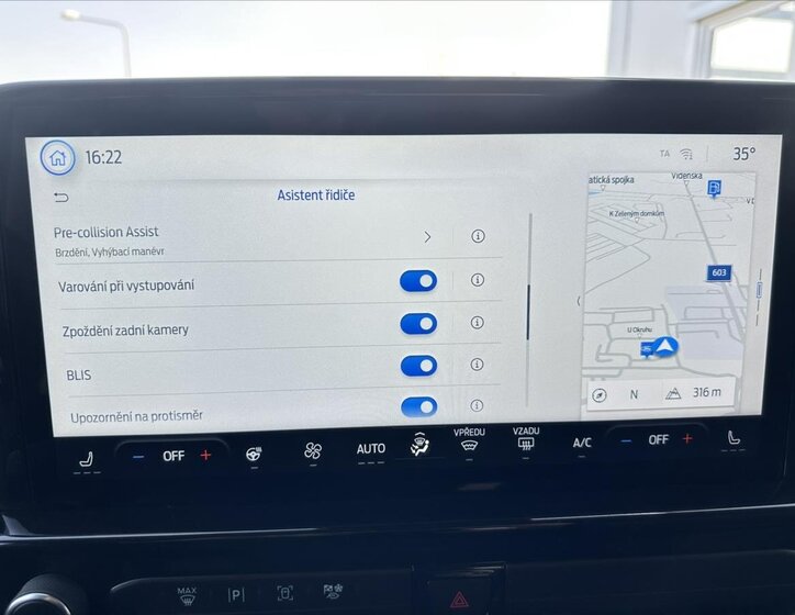 Ford Tourneo Custom 40