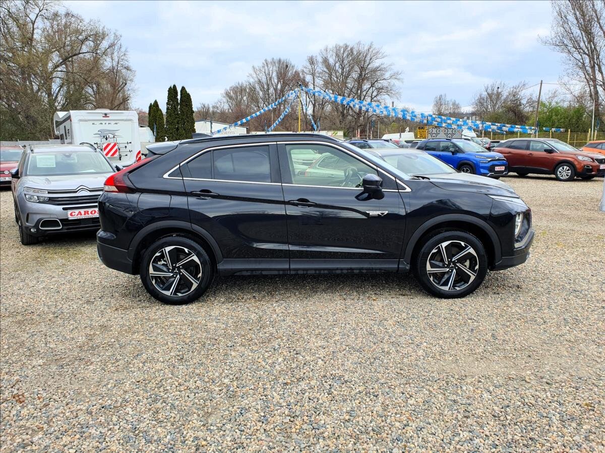 Mitsubishi Eclipse Cross SUV / Terénní 2,4 l 133 kw