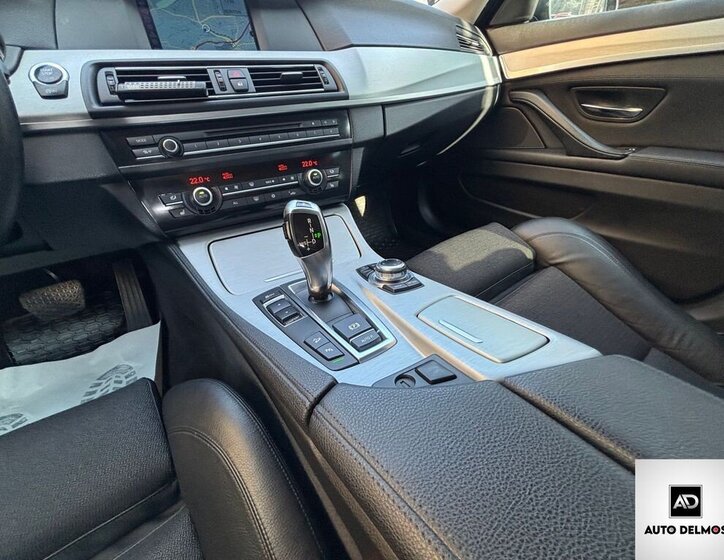 BMW Řada 5 Kombi 3,0 l 190 kw