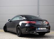 Mercedes-Benz Třídy E 7