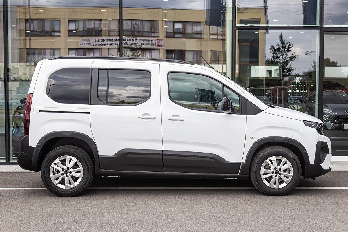 Peugeot Rifter MPV 1,5 l 96 kw
