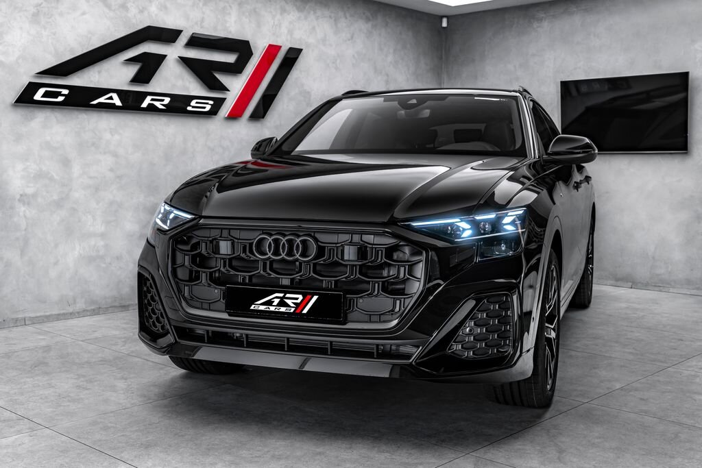 Audi Q8 SUV / Terénní 3,0 l 210 kw