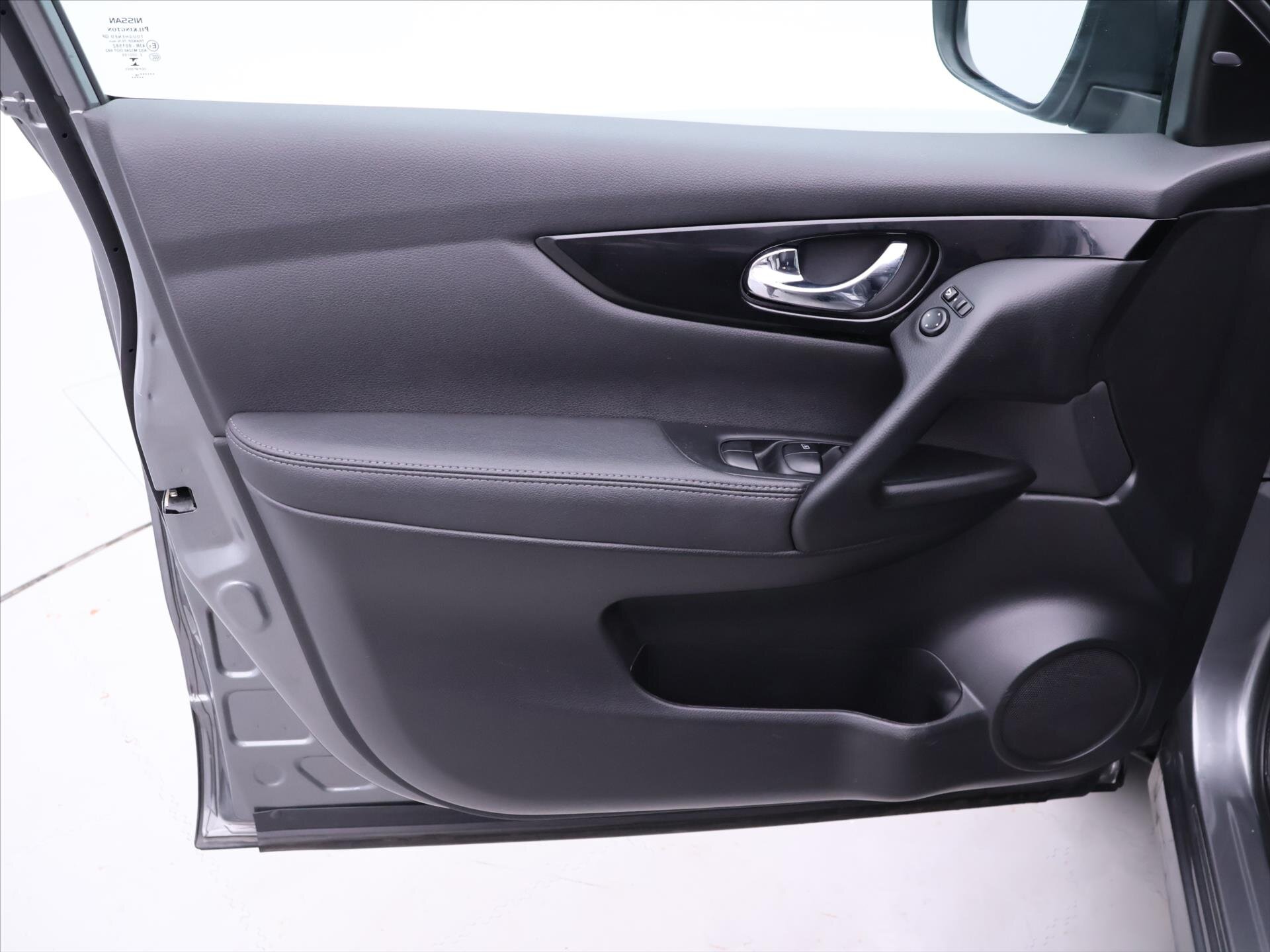 Nissan Qashqai SUV 1,2 l 85 kw