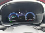 Toyota Yaris Cross 8