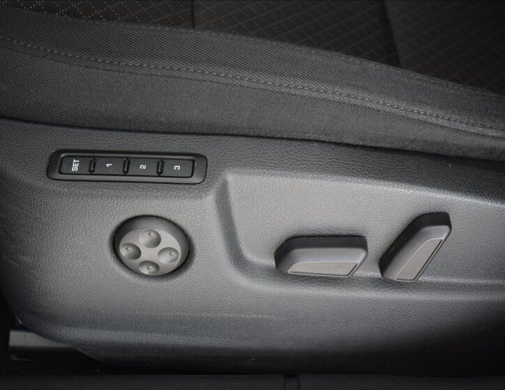 Škoda Superb Kombi 2,0 l 103 kw