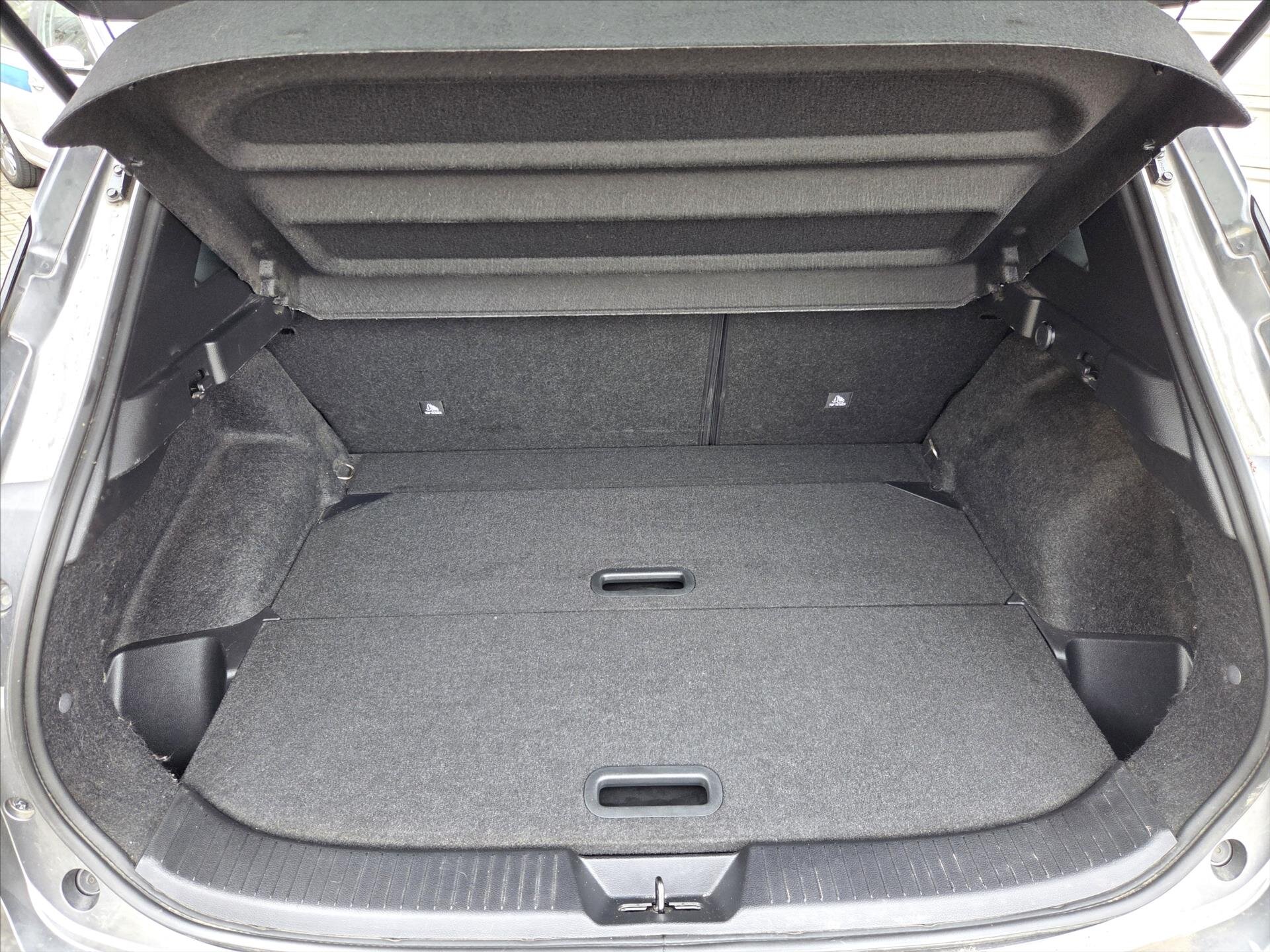 Nissan Qashqai SUV / Terénní 1,3 l 116 kw