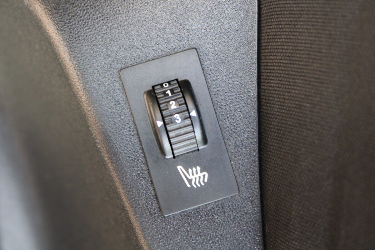 Peugeot 208 Hatchback 1,2 l 60 kw