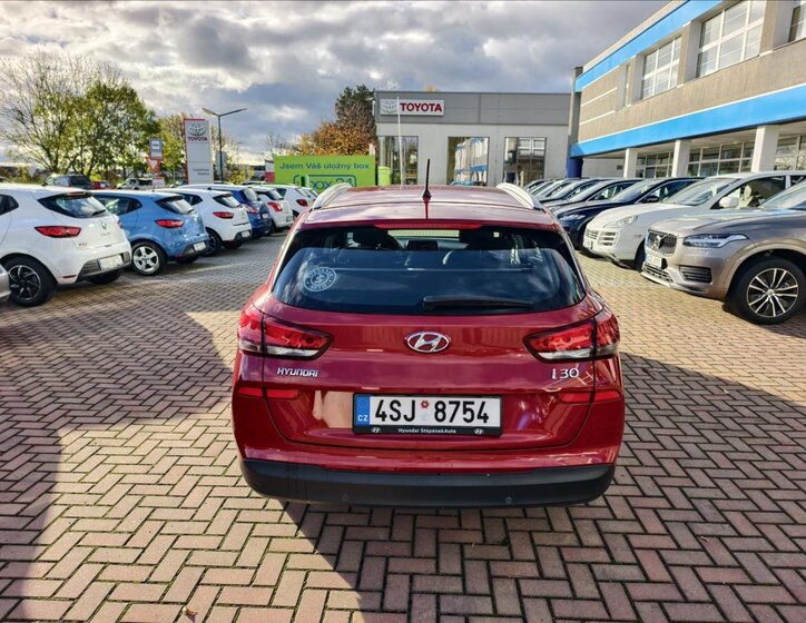 Hyundai i30 Kombi 998,0 88 kw