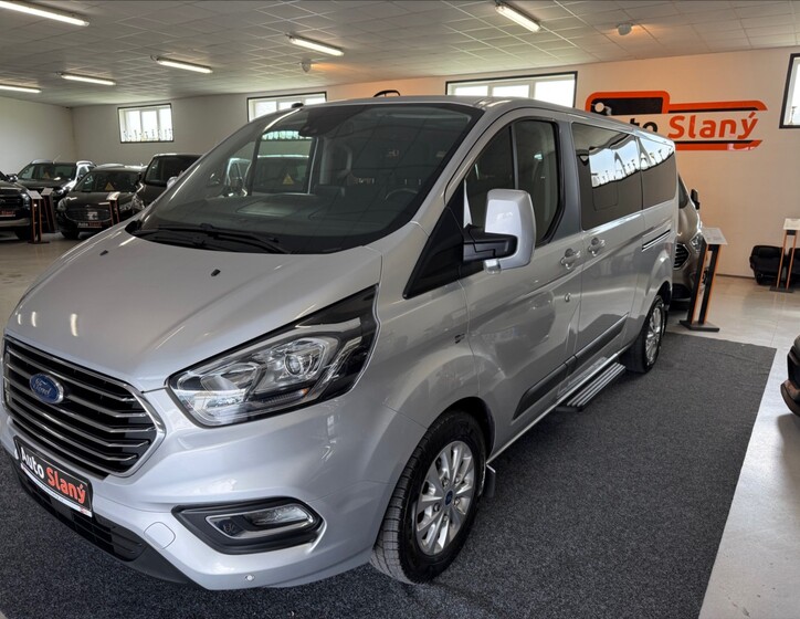 Ford Tourneo Custom MPV 2,0 l 96 kw