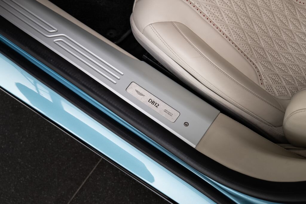 Aston Martin Ostatní Kabriolet 4,0 l 500 kw