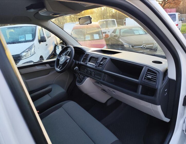 Volkswagen Transporter VAN-Minibus 2,0 l 84 kw
