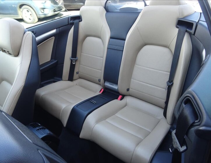 Mercedes-Benz Třídy E 21