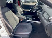 Mercedes-Benz GLA 10