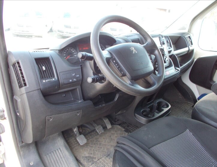 Peugeot Boxer Skříň 2,0 l 120 kw