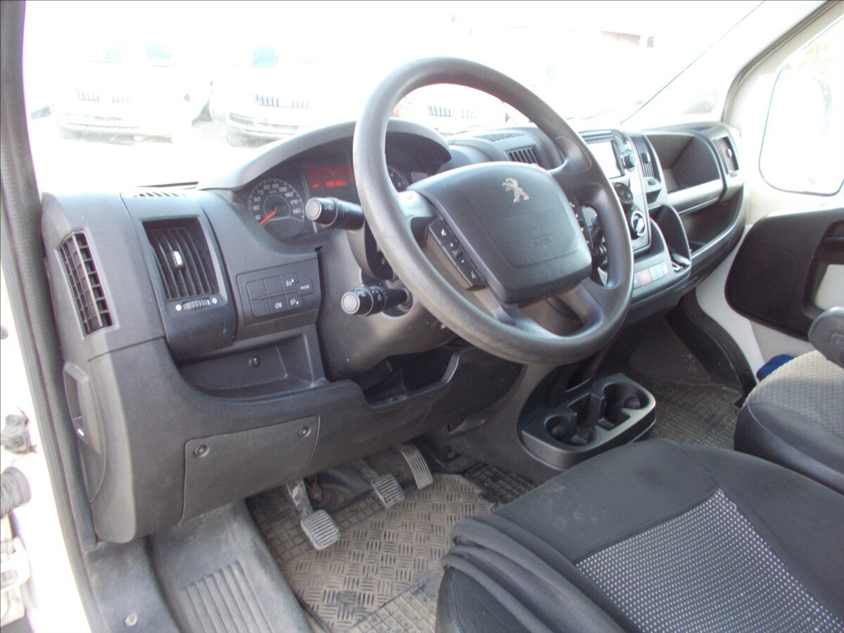 Peugeot Boxer Skříň 2,0 l 120 kw