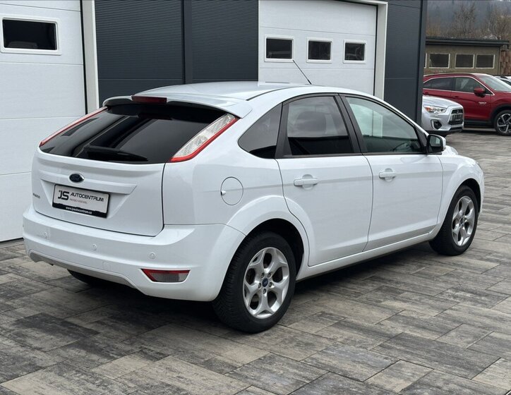 Ford Focus Hatchback 1,6 l 74 kw