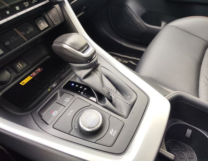 Toyota RAV4 Kombi 2,5 l 131 kw