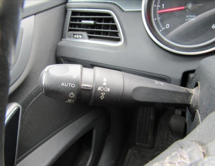 Peugeot 508 Kombi 2,0 l 103 kw