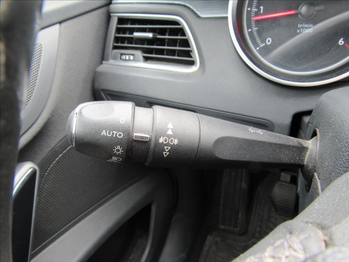 Peugeot 508 Kombi 2,0 l 103 kw