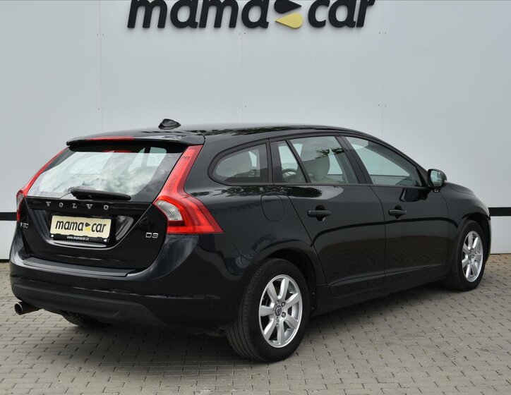 Volvo V60 Kombi 2,0 l 120 kw