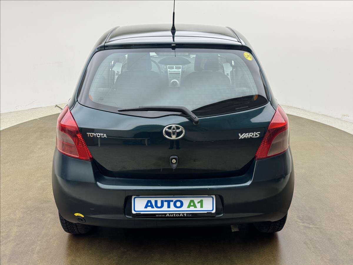 Toyota Yaris Hatchback 1,3 l 64 kw