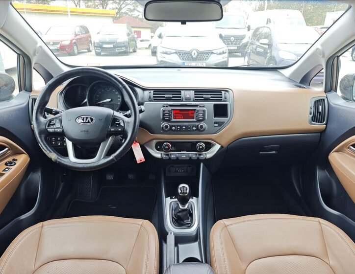 KIA Rio Hatchback 1,4 l 80 kw