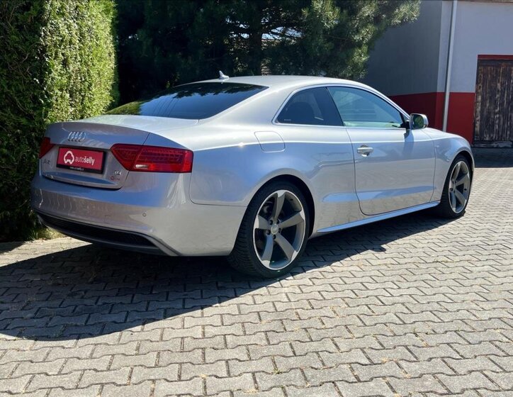 Audi A5 Kupé 2,0 l 140 kw
