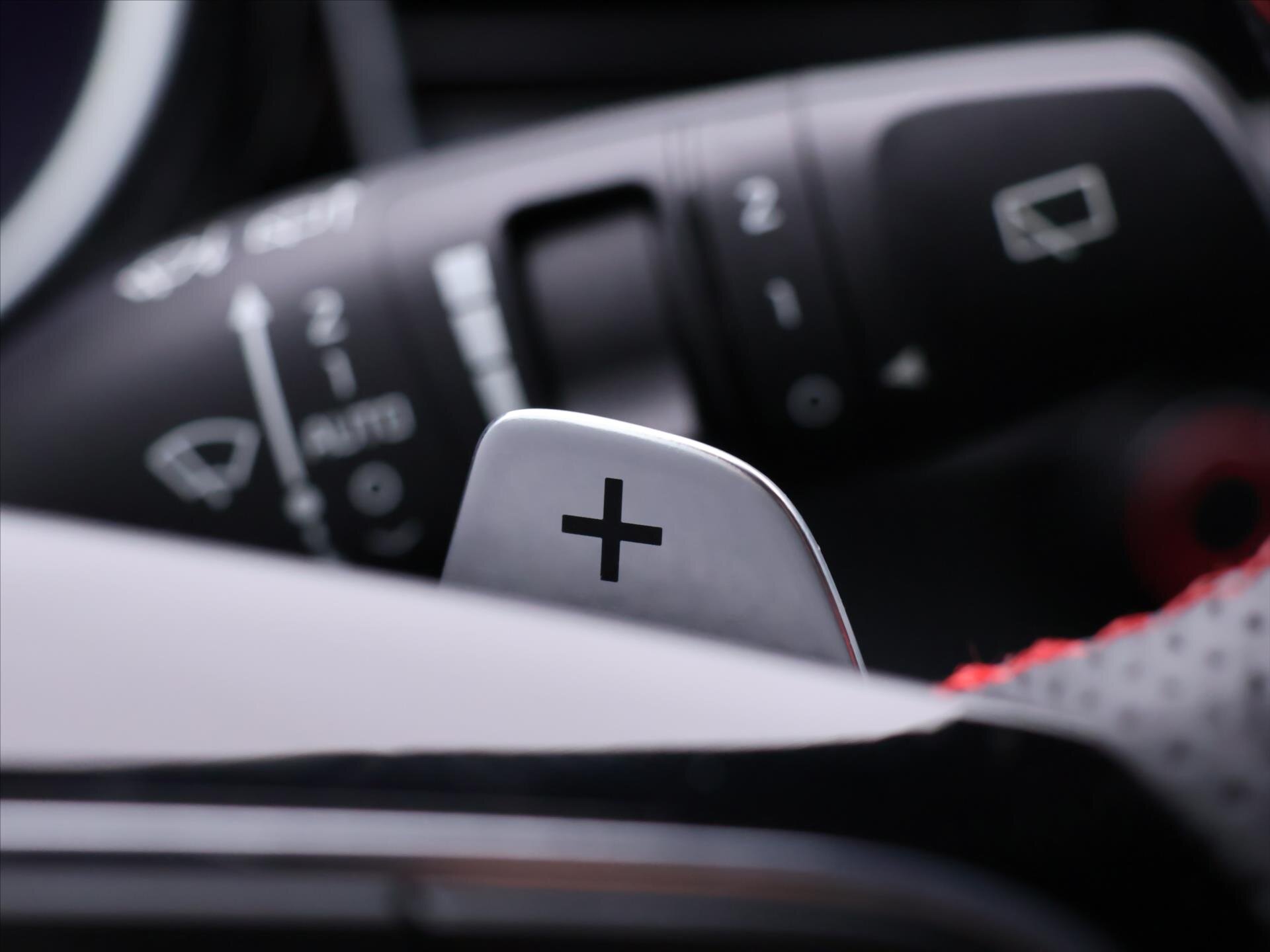 KIA Ceed Hatchback 1,6 l 150 kw