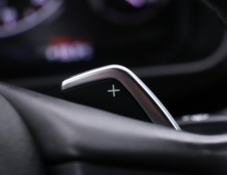 BMW X6 SUV / Terénní 3,0 l 230 kw