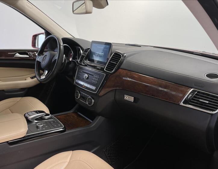 Mercedes-Benz GLS 14