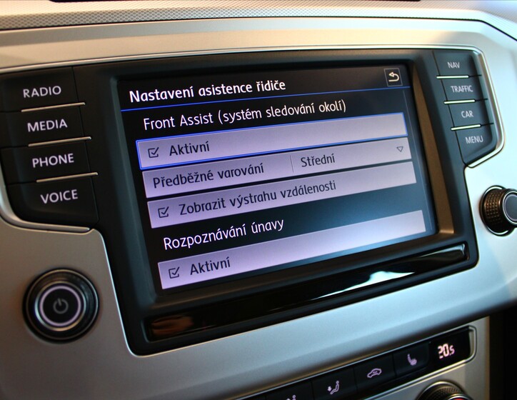 Volkswagen Passat 18