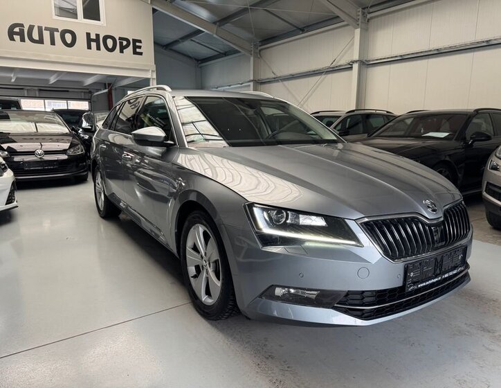 Škoda Superb Kombi 2,0 l 140 kw