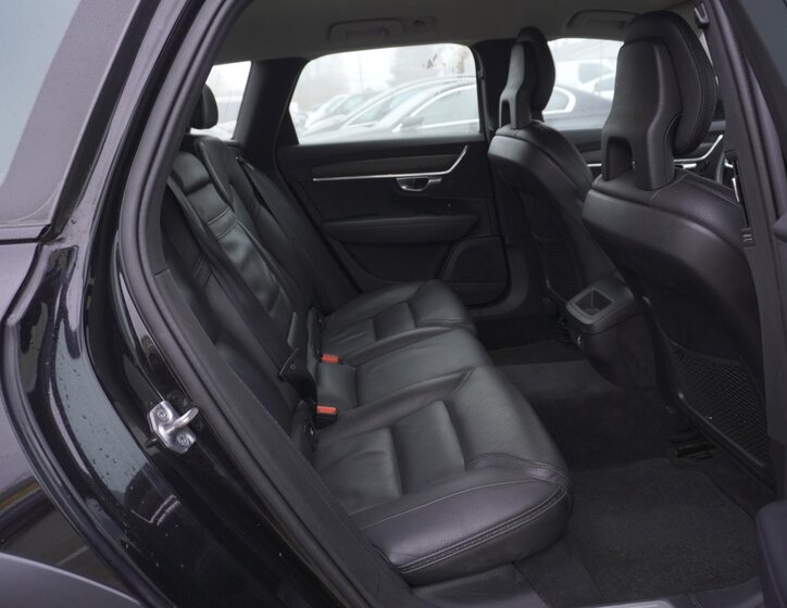 Volvo V90 Kombi 2,0 l 173 kw