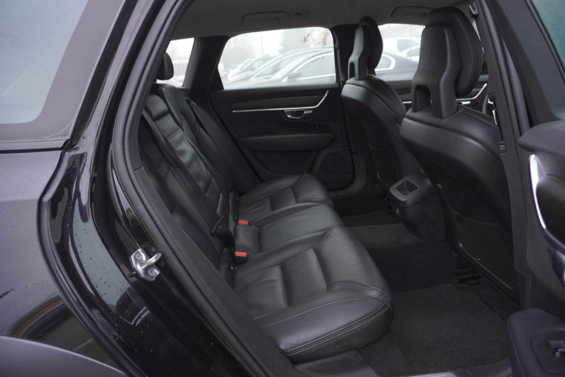 Volvo V90 Kombi 2,0 l 173 kw