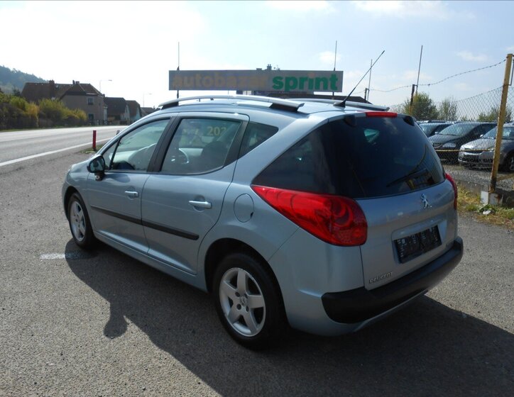 Peugeot 207 Kombi 1,4 l 54 kw