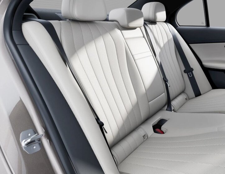 Mercedes-Benz Třídy E 7