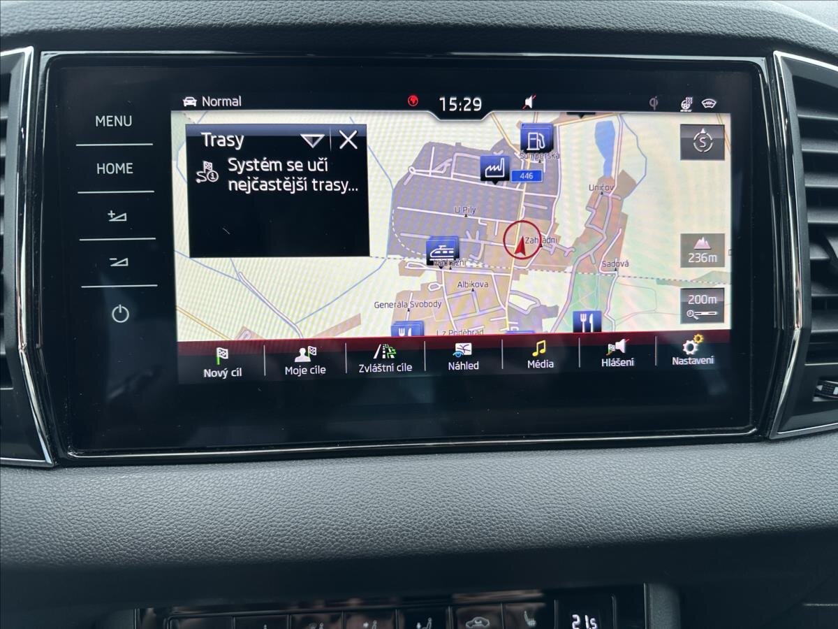 Škoda Karoq SUV / Terénní 2,0 l 140 kw