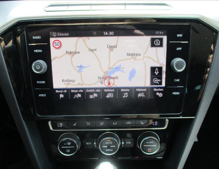 Volkswagen Passat 18