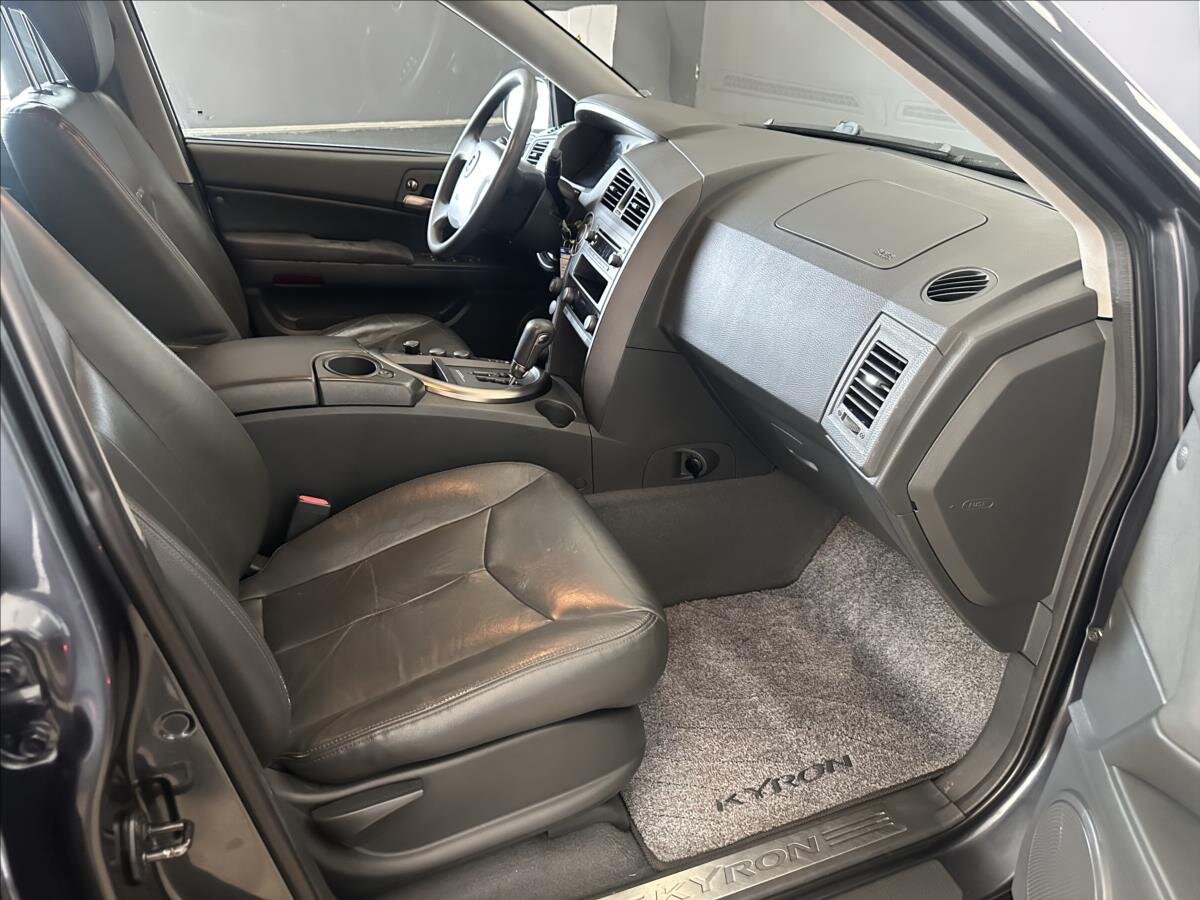 SsangYong Kyron