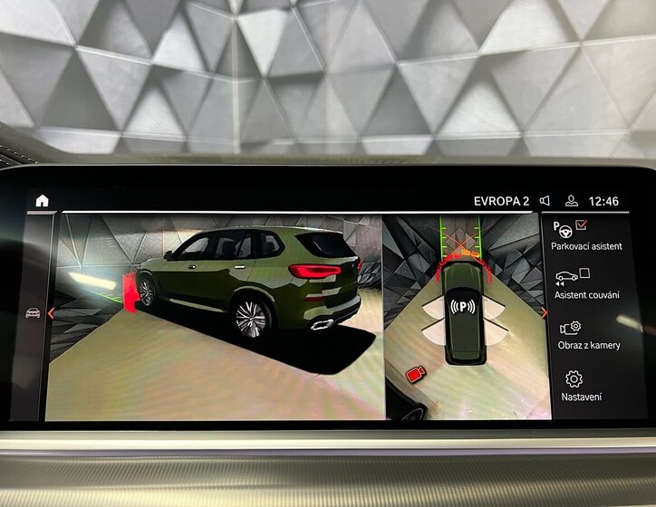 BMW X5 SUV 3,0 l 210 kw