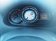 Renault Fluence 9