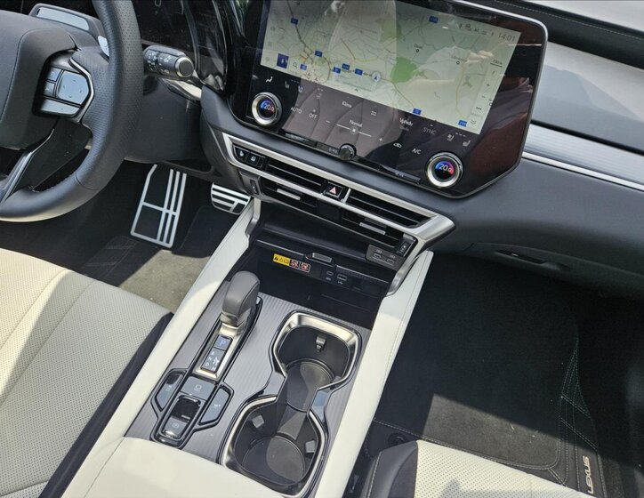 Lexus RX 500h SUV / Terénní 2,4 l 273 kw