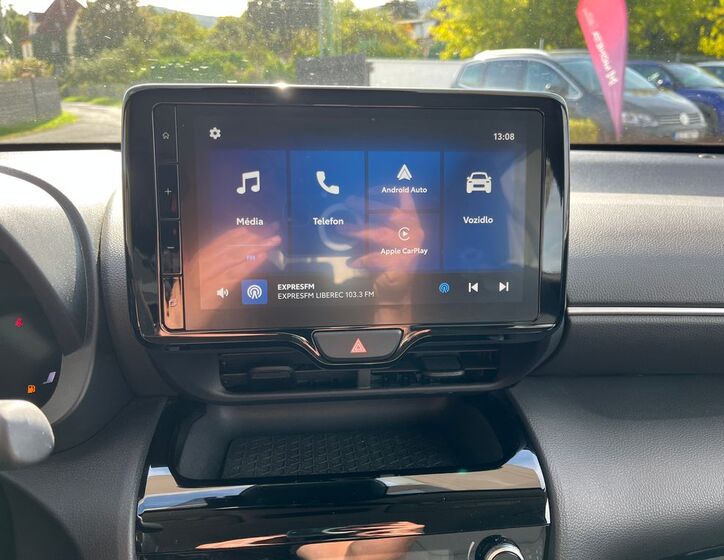 Toyota Yaris Cross 21