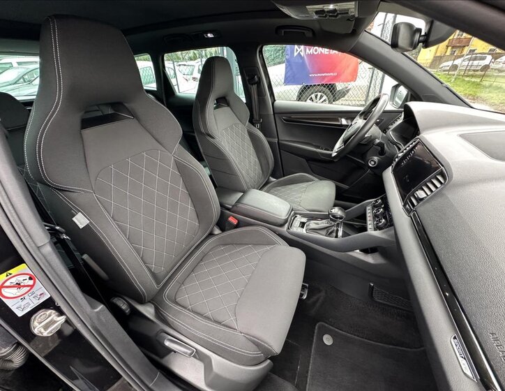 Škoda Karoq SUV / Terénní 2,0 l 140 kw