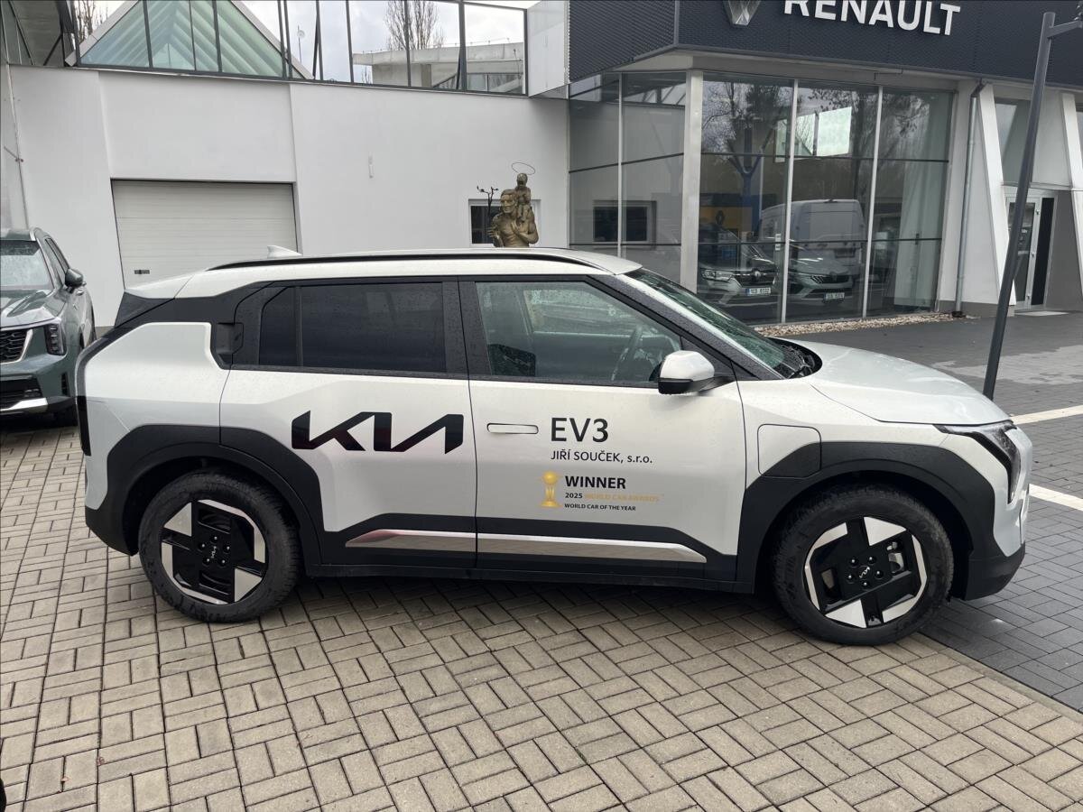 KIA EV3 SUV / Terénní 0,0 150 kw
