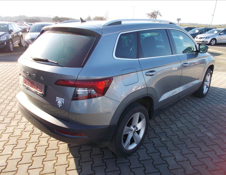 Škoda Karoq SUV 2,0 l 110 kw