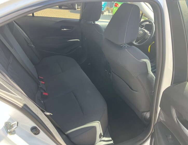 Toyota Corolla Sedan / Limuzína 1,5 l 92 kw