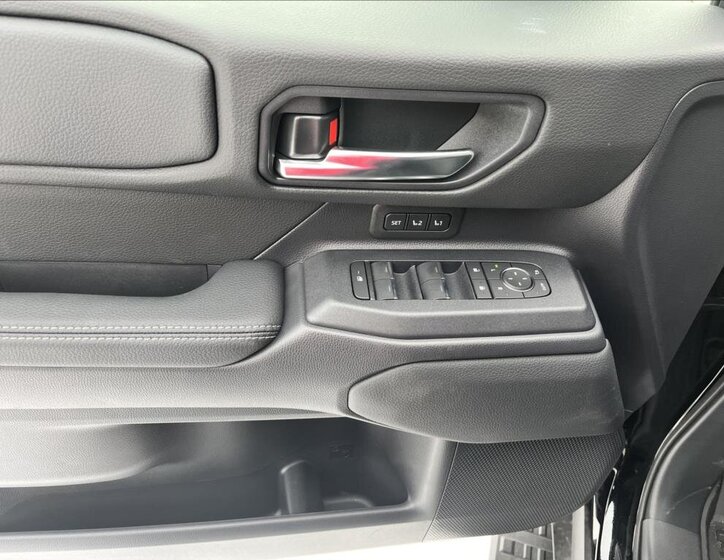 Toyota Land Cruiser Ostatní 2,4 l 243 kw