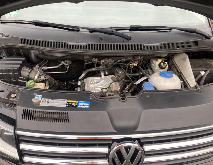 Volkswagen Multivan 28